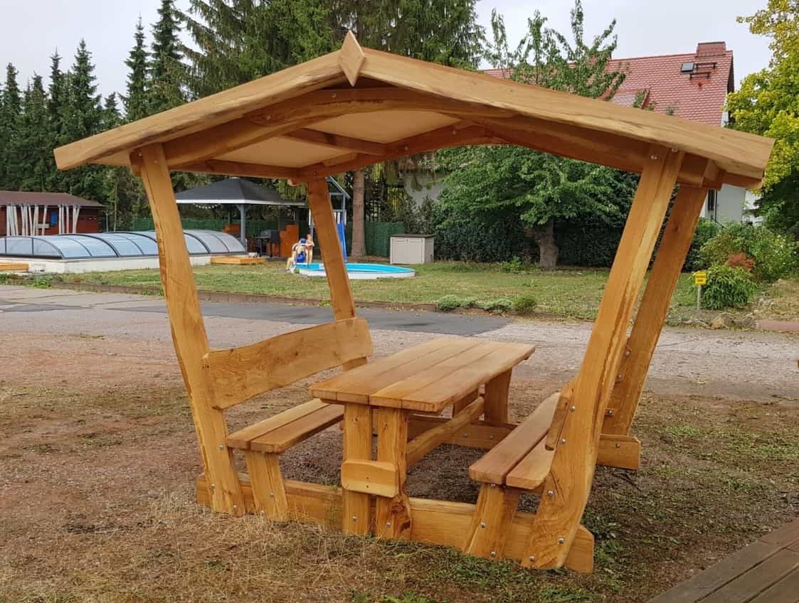 Überdachte Sitzgruppe Waldschänke "Klaus" Bausatz Eiche rust