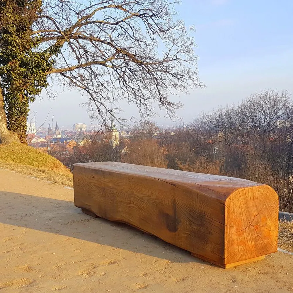 Gartenbank Panorama . Sitzblock aus Eichenholz